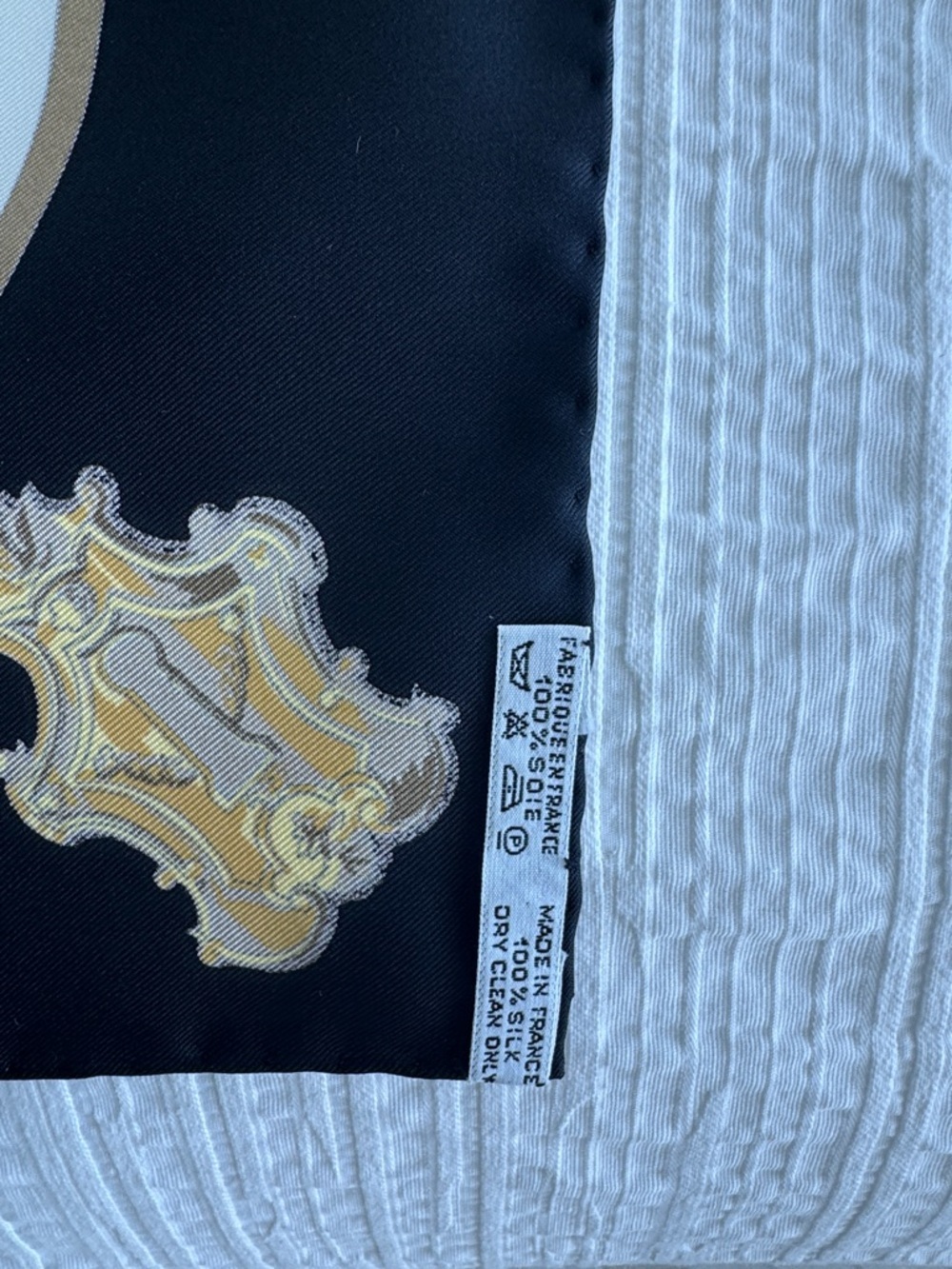 Hermes Scarf Carre 90 Black And White And Multi LES CLES Keys Silk - Picture 10 of 14